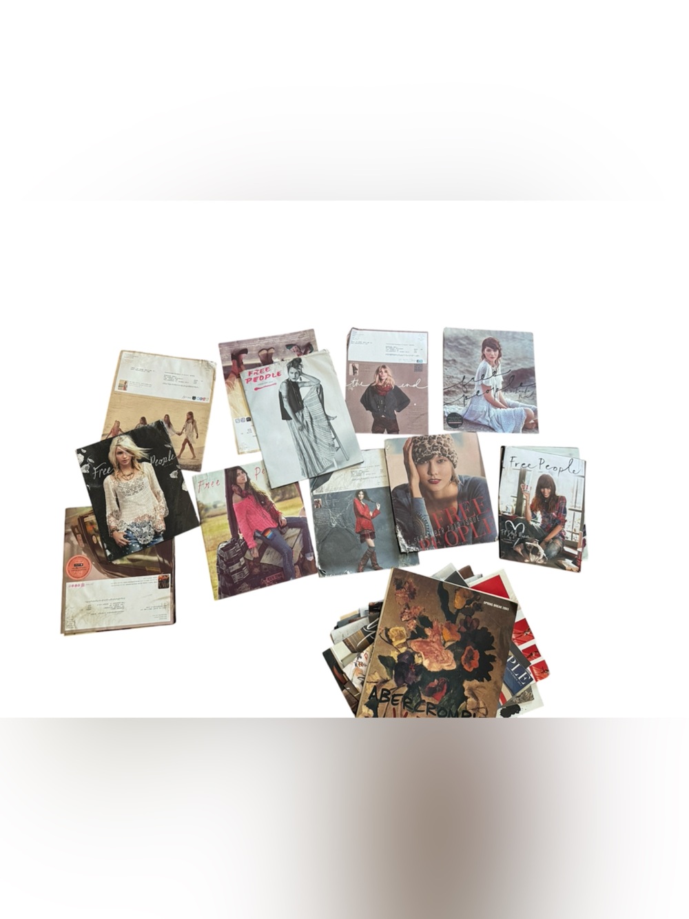 Free People Magazine Lot 65 Catalogs 2011-2026 - Picture 4 of 4